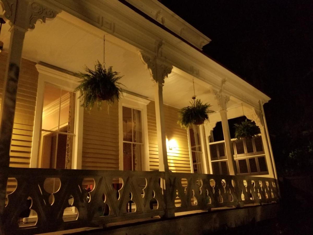 Thomas Weihs Haus Bed & Breakfast Savannah Exterior foto