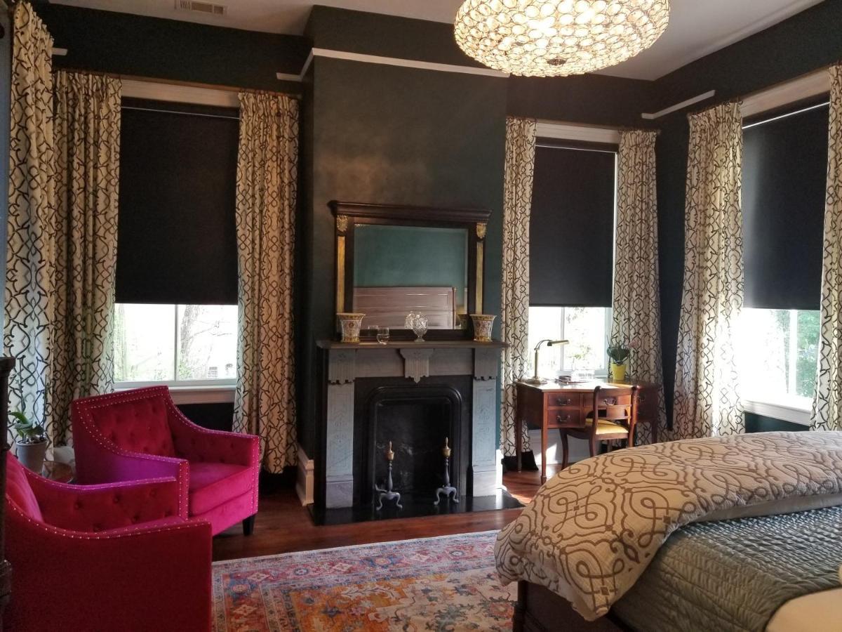 Thomas Weihs Haus Bed & Breakfast Savannah Exterior foto